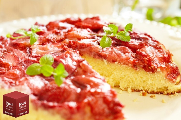 كيك الزبادي بالفراولة