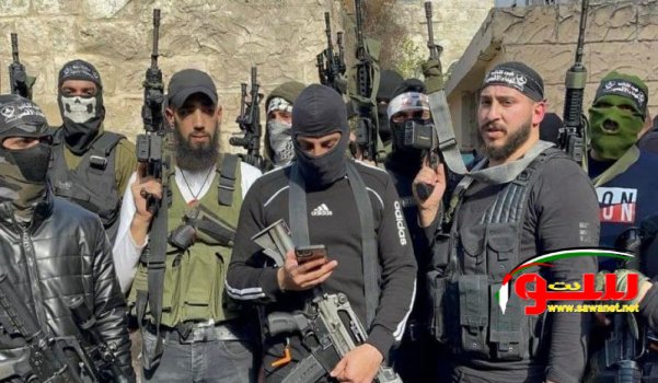 الآلاف يشيعون 3 من كتائب الأقصى قتلهم الجيش الإسرائيلي | موقع سوا الآلاف يشيعون 3 من كتائب الأقصى قتلهم الجيش الإسرائيلي | موقع سوا