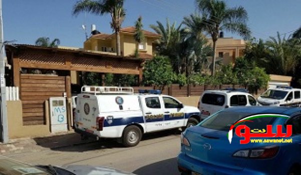قلنسوة: اعتقال شخصين على خلفية إصابة عامل بعيار ناري | موقع سوا قلنسوة: اعتقال شخصين على خلفية إصابة عامل بعيار ناري | موقع سوا