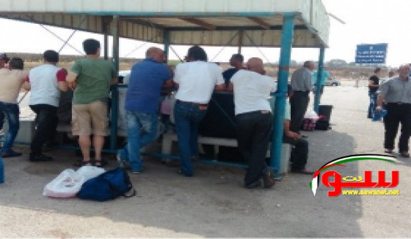 صحيفة:فلسطينيون يدفعون رشاوي للحصول على وثائق طبية مزورة تمكنهم من دخول اسرائيل | موقع سوا 