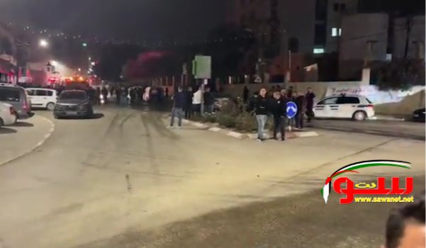 عاجل: اندلاع حريق في أحد محال الخضار وسط مدينة طولكرم | موقع سوا عاجل: اندلاع حريق في أحد محال الخضار وسط مدينة طولكرم | موقع سوا