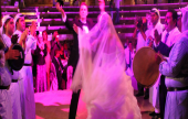 بالفيديو: عروس فلسطينية تهدي زوجها هدية غير متوقعة ليلة زفافها  | موقع سوا 