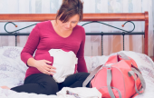 8 أشياء أساسية تحتاجينها في حقيبتك وقت الحمل ! | موقع سوا 