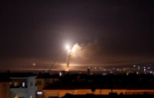 الدفاعات الجوية السورية تتصدى لقصف إسرائيلي على دمشق وصفارات الانذار تدوي في منطقة المثلث | موقع سوا 