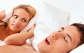 نصيحة طبيب لحلّ مشكلة الشخير أثناء النوم | موقع سوا 