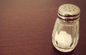 الملح قد يزيد خطر البدانة | موقع سوا 