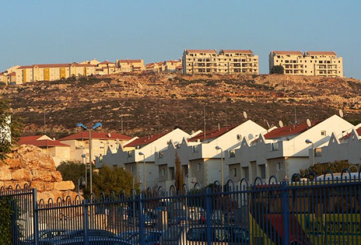 اتفاق اسرائيلي يقدم امتيازات لليهود لشراء الأرض في النقب والجليل | موقع سوا 