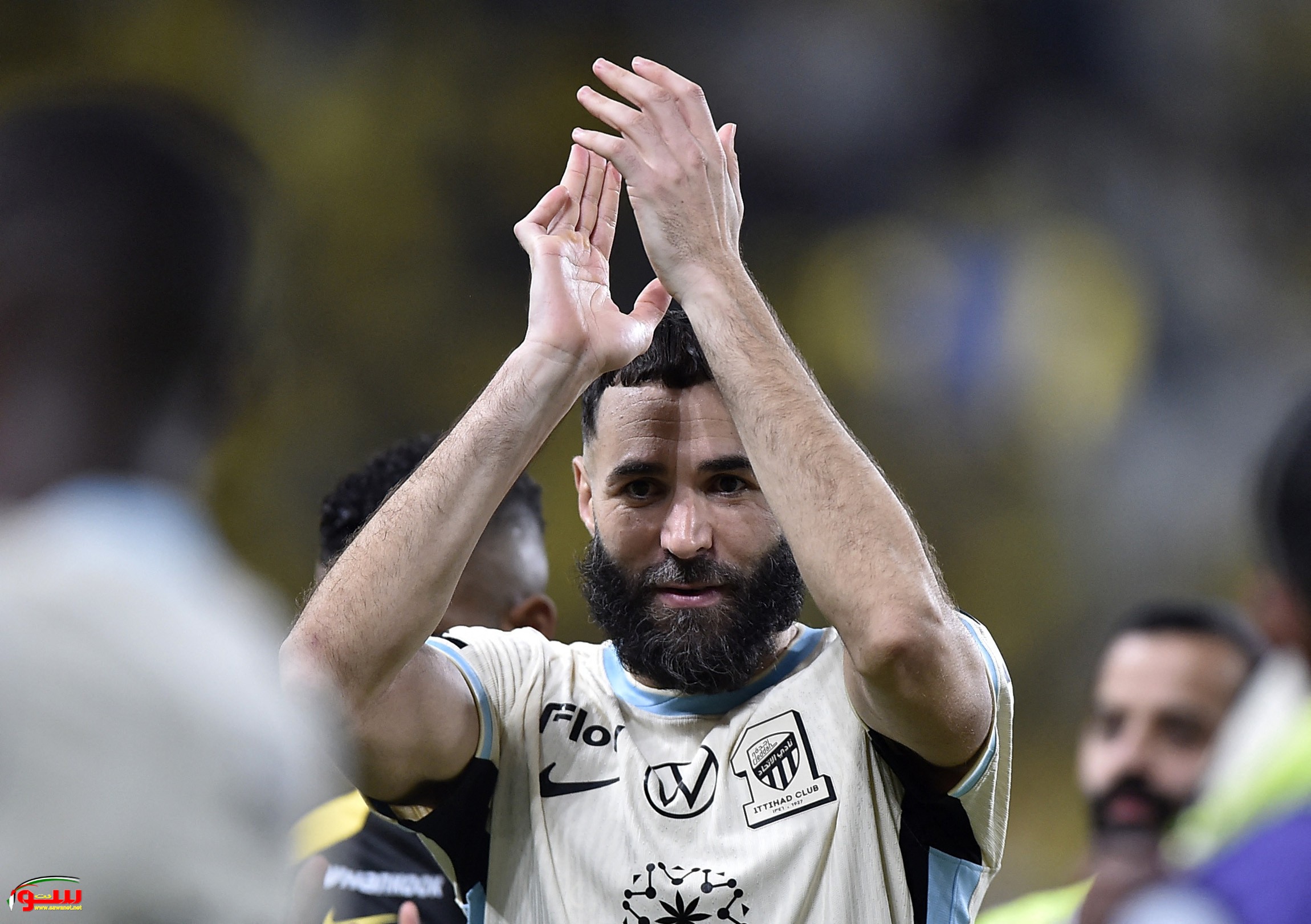 هدف بالكعب يُشعل الدوري! وبنزيمة يُعلنها هلالية بثلاثية تاريخية…